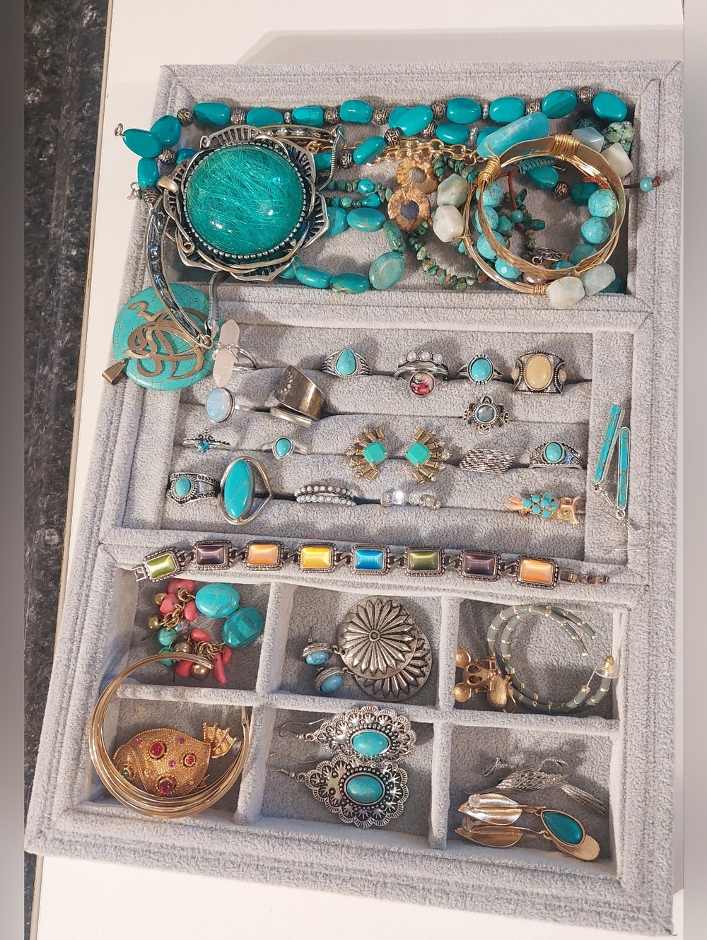Fashion Jewelry Turquoise Multi-Ring and Bracelet Set